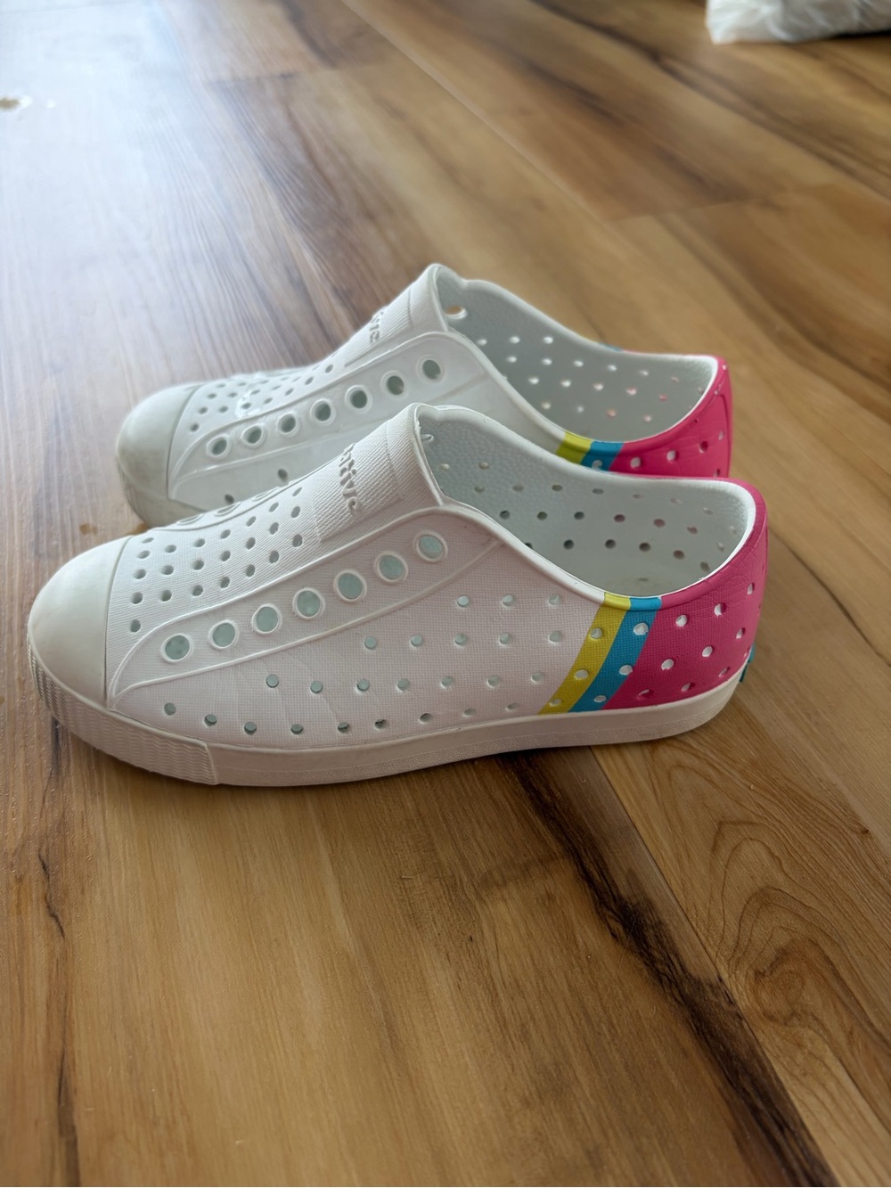Native kids Jefferson water friendly slip on sneaker
